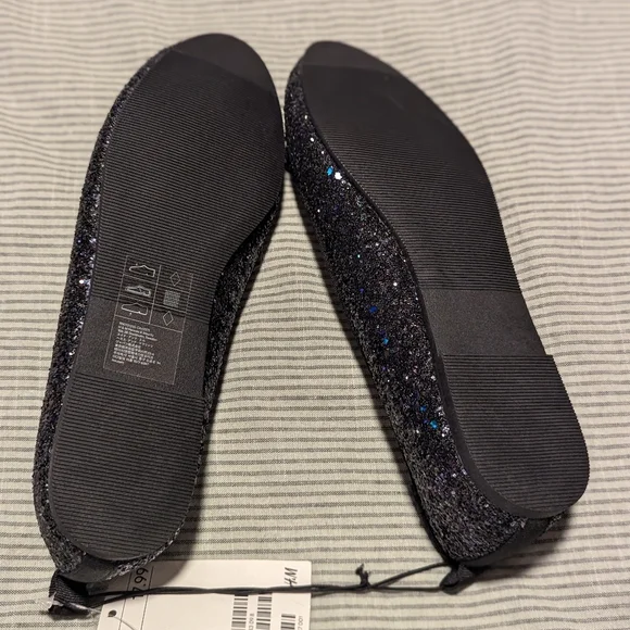 Girls H&M flats - Picture 2 of 2